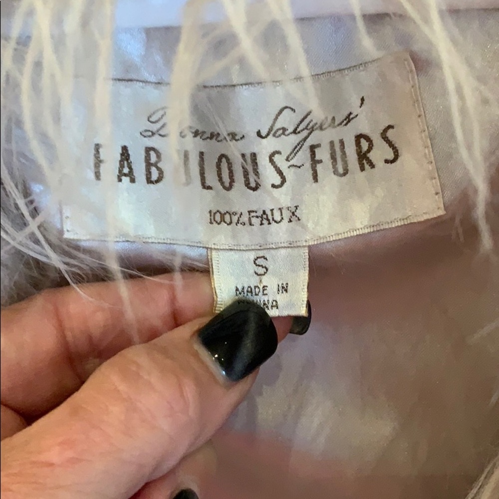 Very fun Faux fur vest by Fabulous furs - Picture 3 of 4